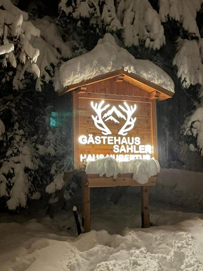 Haus Hubertus - Gästehaus Sahler Partenen Exterior foto