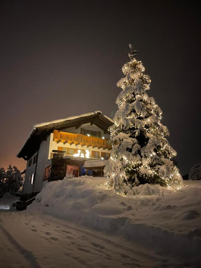 Haus Hubertus - Gästehaus Sahler Partenen Exterior foto
